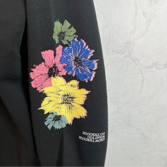 [Adidas] Classic Black Floral Hoodie - Picture 4 of 4